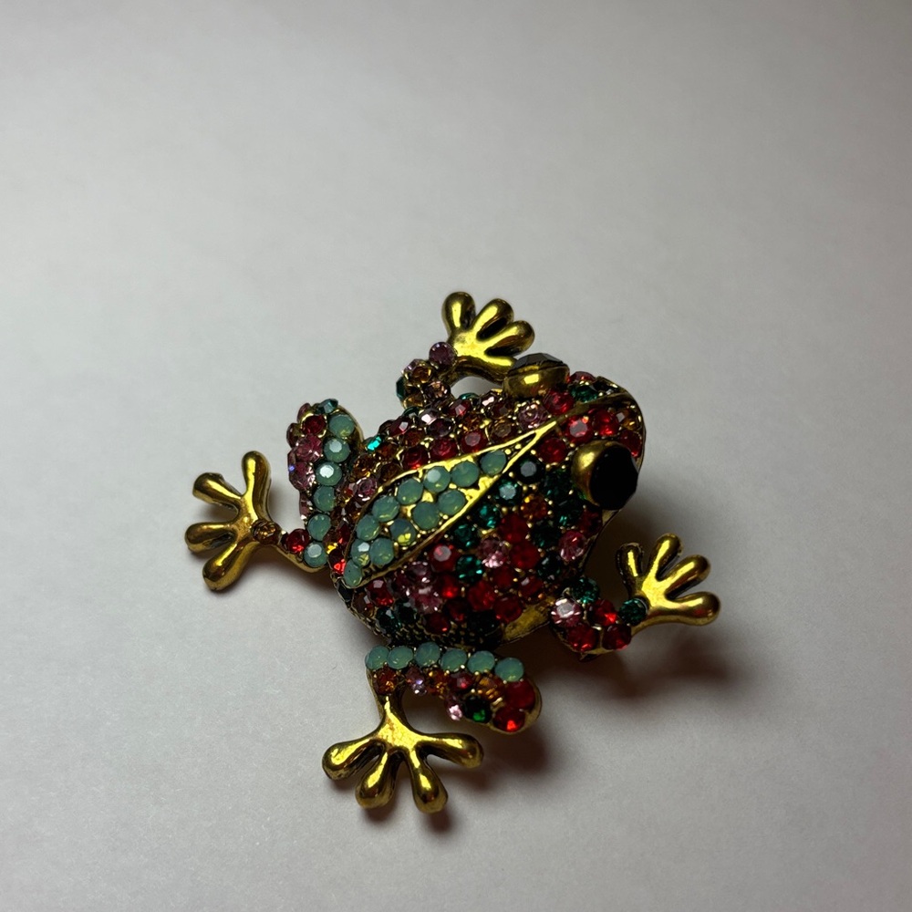 Colorful Rhinestone Frog Brooch - Picture 5 of 7